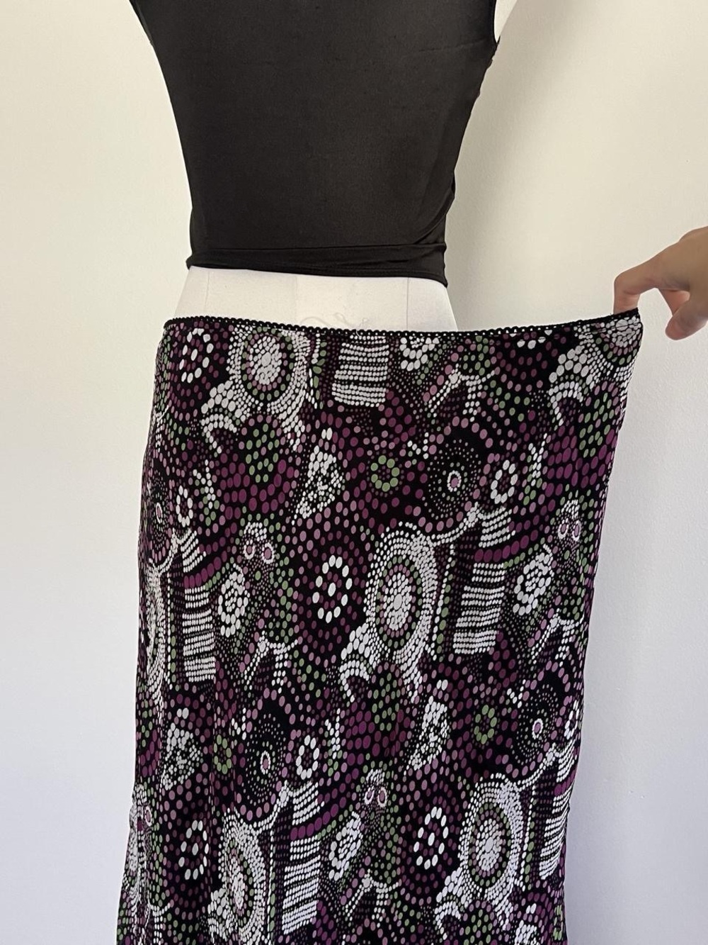 JM Collection Geometric Maxi Skirt in Black & Purple Size LARGE - Picture 4 of 7